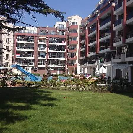 Persey Admiral Plaza Отель 3*