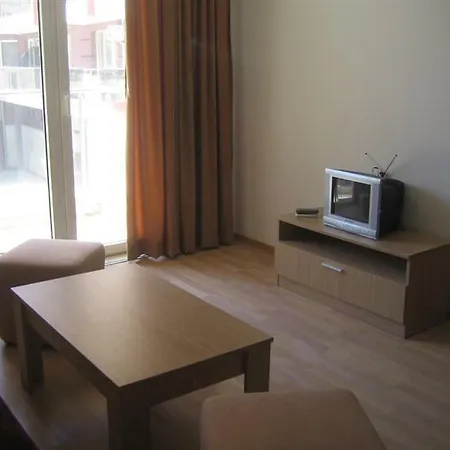 Persey Admiral Plaza 3*